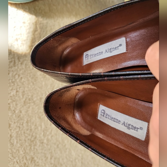 Etienne Aigner Crocodile Embossed Leather Tasseled Loafers Womens Size 9 - Picture 16 of 16